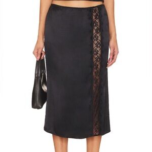 NEVER WORN Majorelle satin / silk material skirt